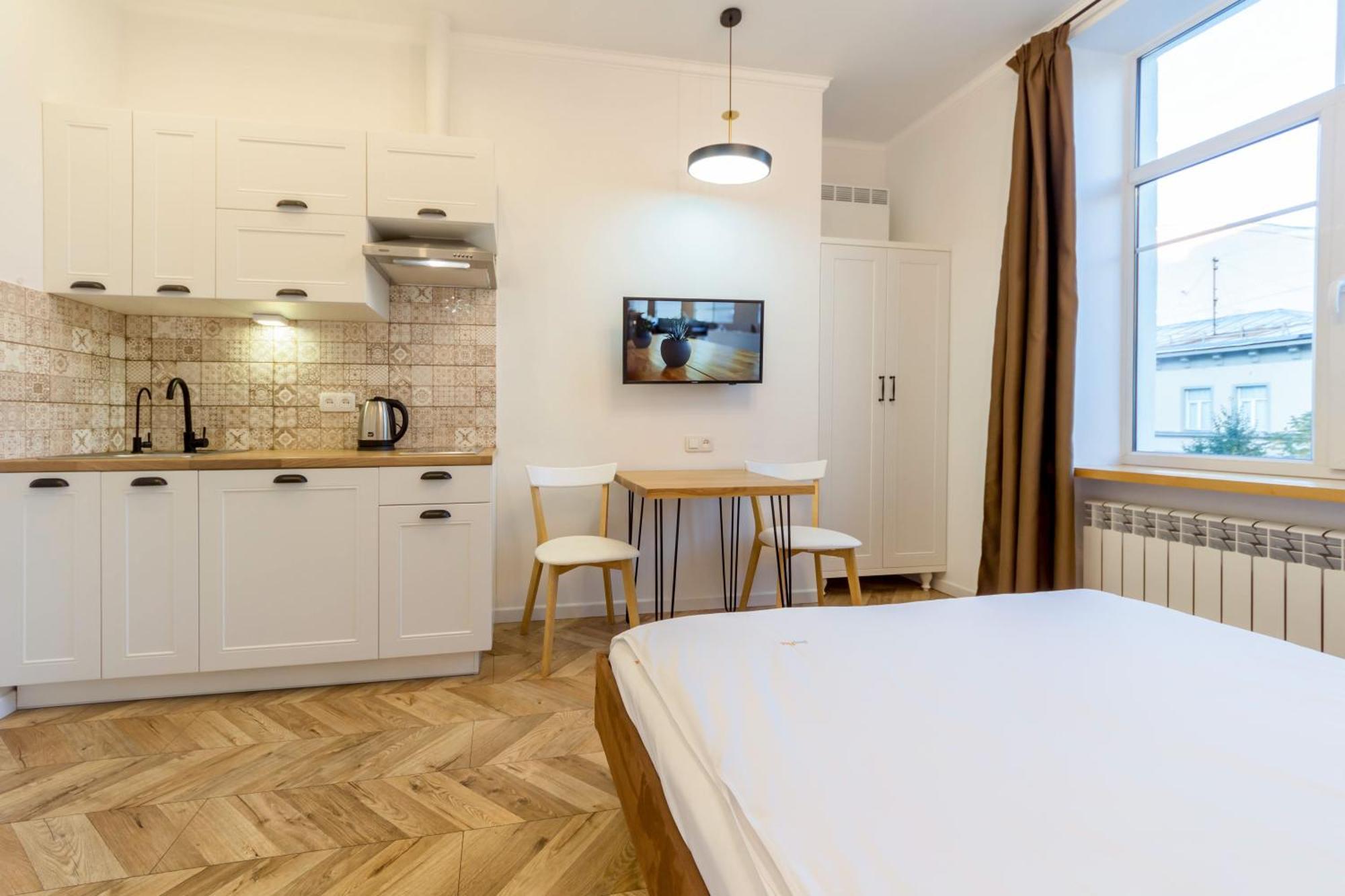 Дизайнерські Апартаменти У Центрі Біля Цуму Kyiv Exterior photo